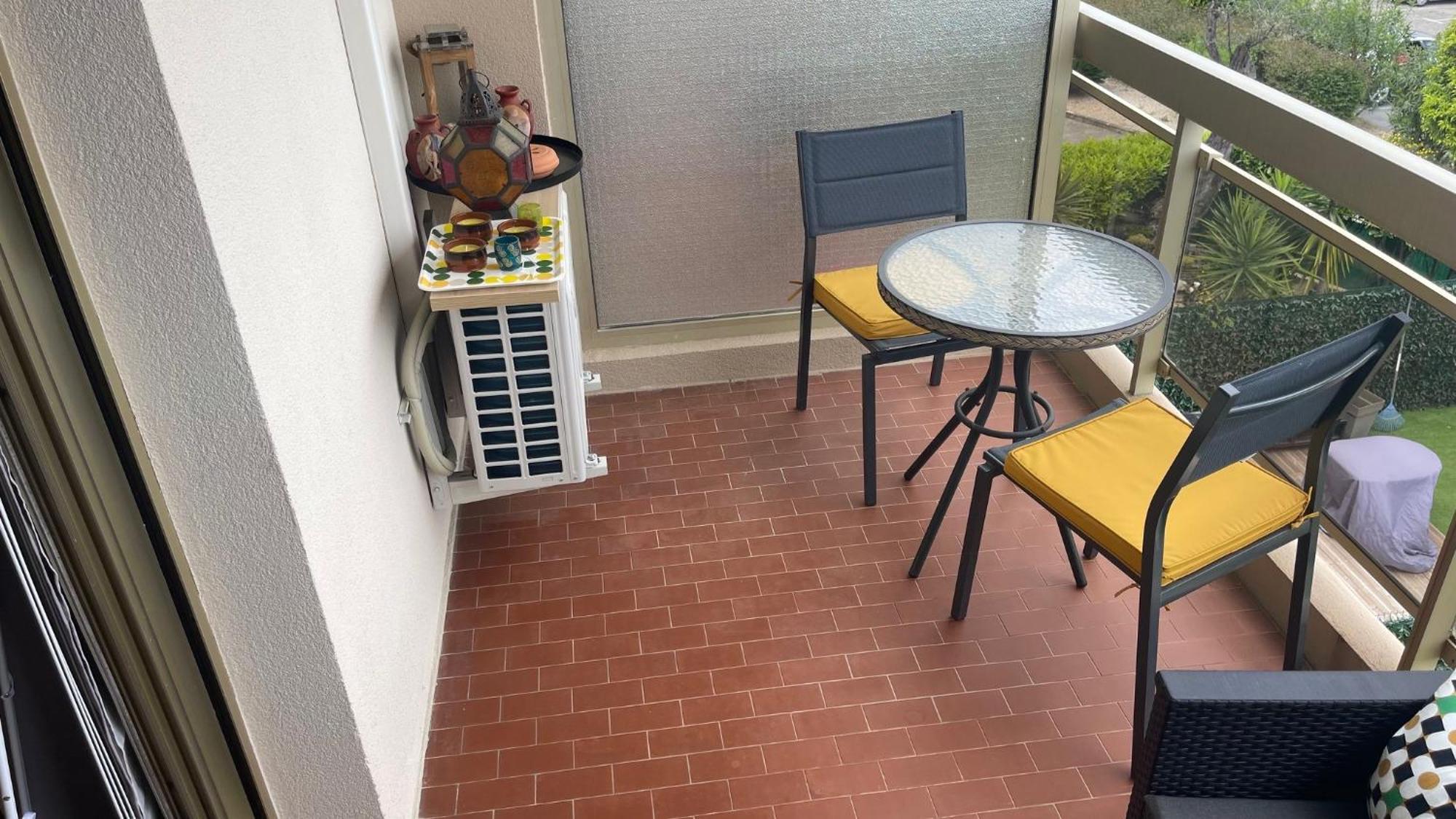 Joli Studio Vue Mer, Piscine, Tennis, Parking Antibes Eksteriør billede