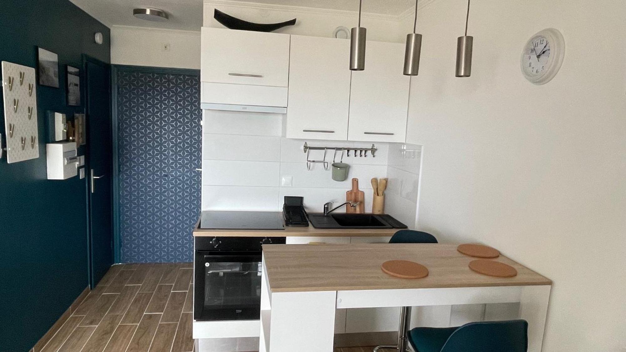 Joli Studio Vue Mer, Piscine, Tennis, Parking Antibes Eksteriør billede
