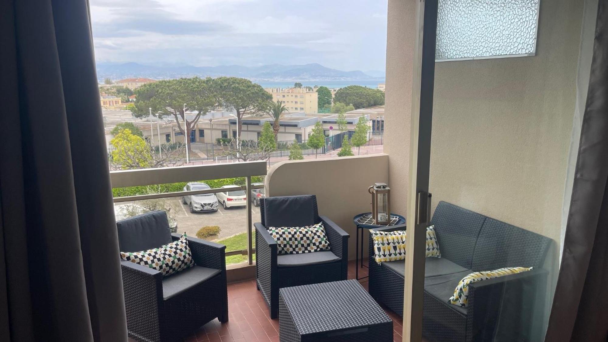 Joli Studio Vue Mer, Piscine, Tennis, Parking Antibes Eksteriør billede